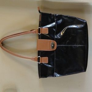 VGUC. Nine West large black and tan tote.
